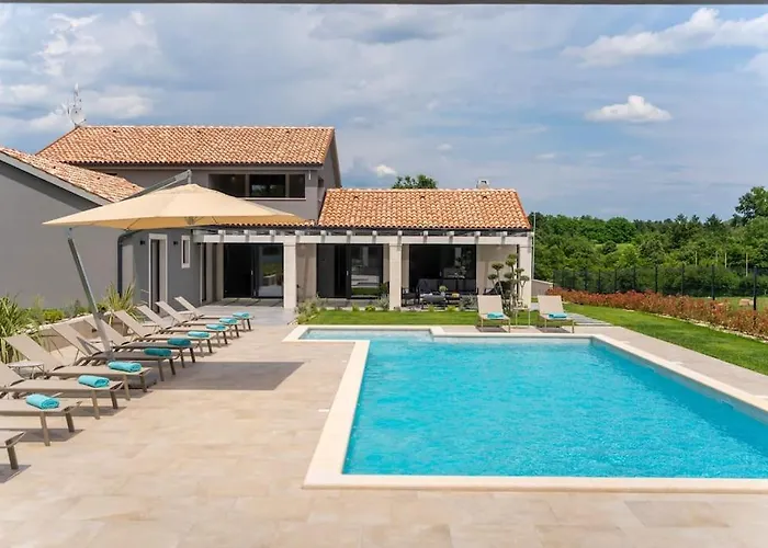 Villa Tre Olive By Istrialux Grandici
