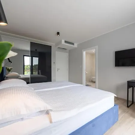 Tre Olive By Istrialux Villa Grandici